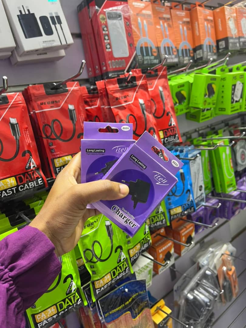 Phones & Accessories